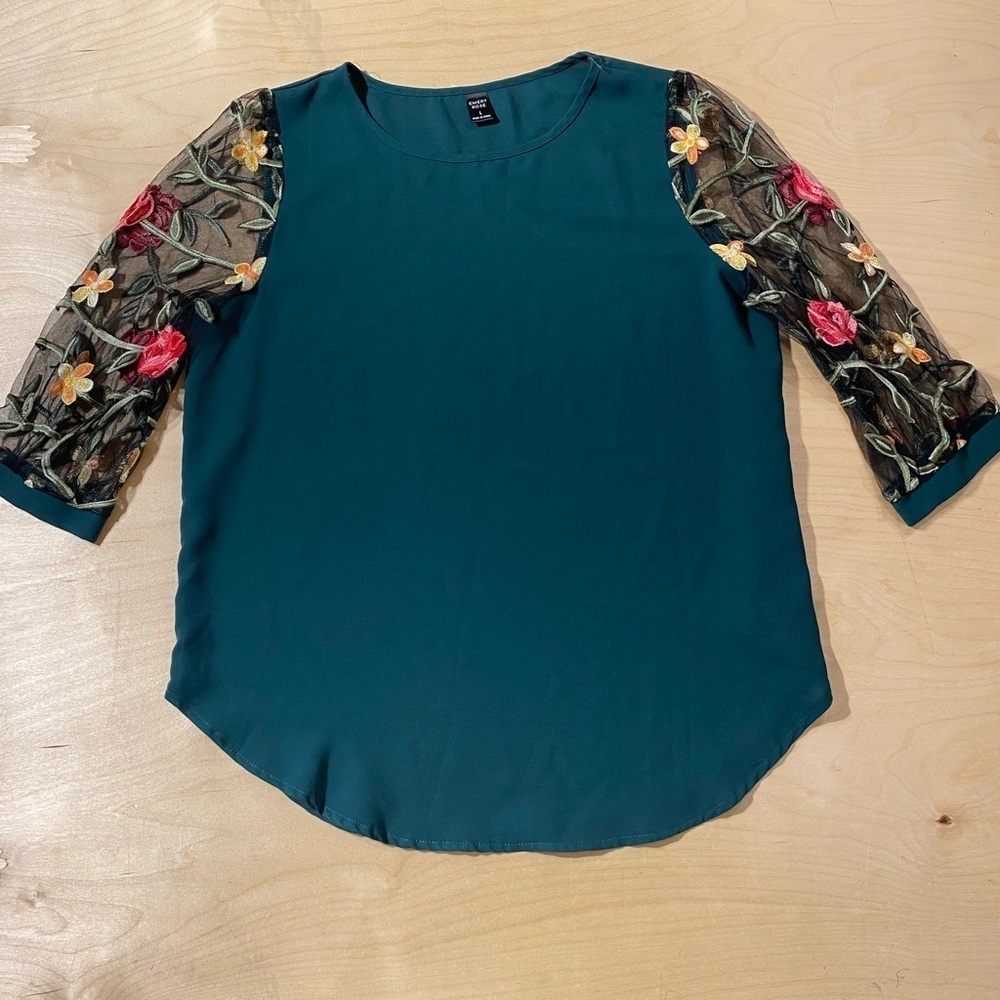 Emery Rose Floral Sleeve Women's Top Large (NZ)